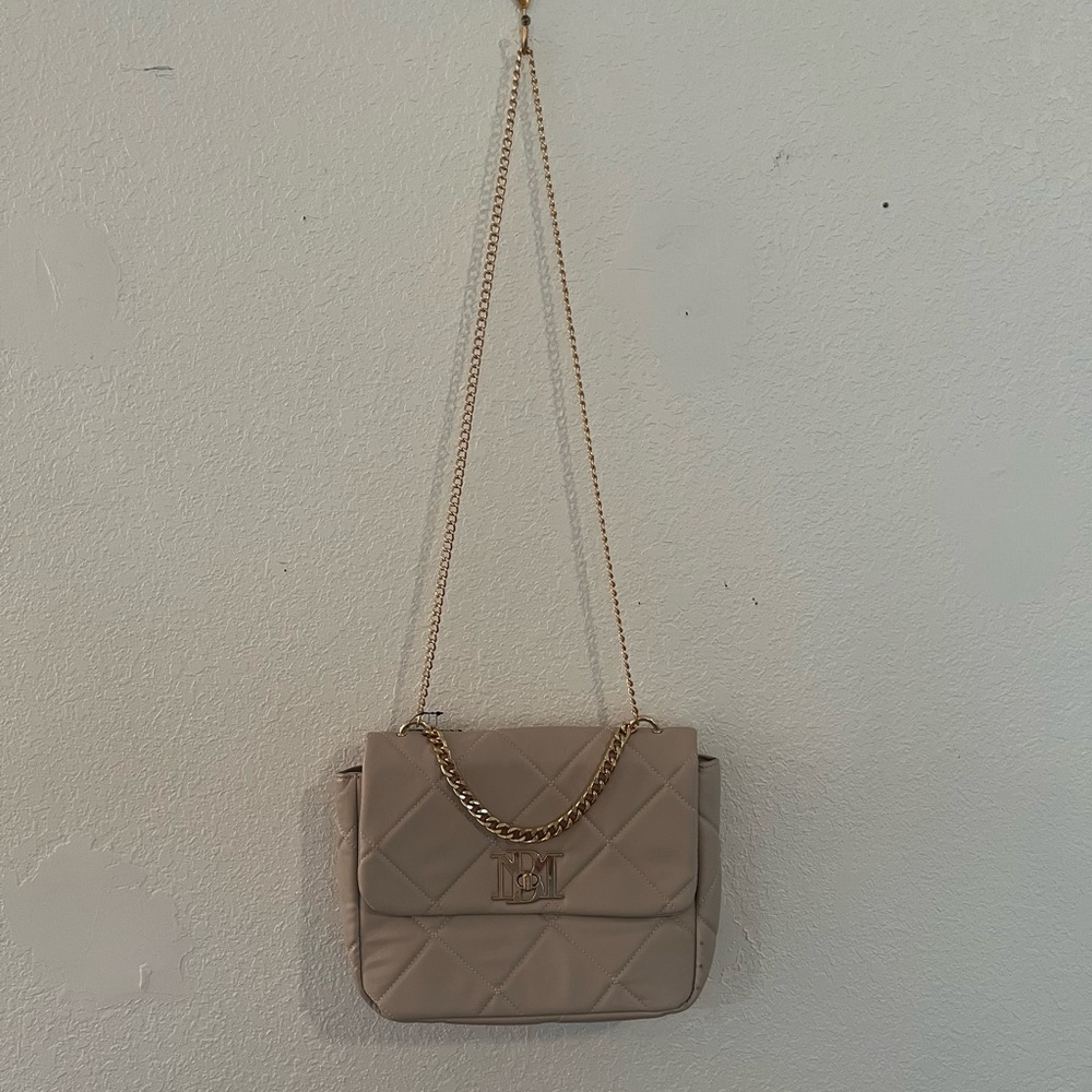 Badgley Mischka Elegant Beige Quilted Chain Shoulder Bag